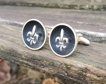 Vintage Fleur De Lis Cufflinks. Wedding Gift, Groom, Groomsmen Gift, Birthday, Anniversary, Dad.