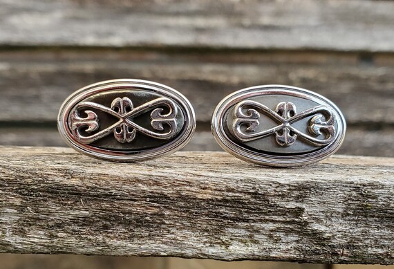 Vintage Abstract Cufflinks. Silver Toned. Gift for Men, Dad, Groom, Groomsmen, Wedding, Birthday, Anniversary, Father's Day View 2