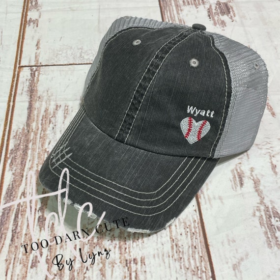 Distressed Baseball Cap, Hat, Embroidered Heart Baseball  display picture 3