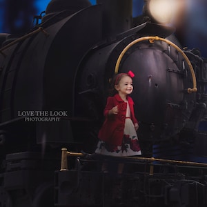 POLAR EXPRESS Limited Time Digital Backdrop