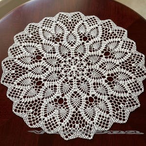 Lace Crochet Doily Pattern #25 - Round Doily Table Center - Home Decor - PDF Instant Digital Download - English Spanish Description