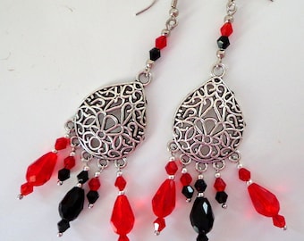 Orecchini fatti a mano con Swarovski lungo magico cristallo & argento tibetano