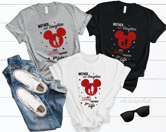 mom and daughter matching disney shirts