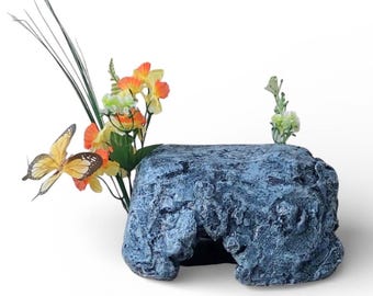 Handmade Faux Stone Reptile Hide – Naturalistic Terrarium Decor Cave