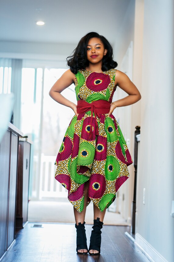 slim fit dress slacks Black And Green Floral Pleated Midi Dress – AX Paris main image 0