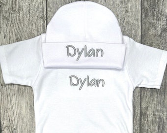 Personalized embroidered baby clothing set with hat and bodysuit in sizes preemie, newborn, 0-3 months or 3-6 months - baby take home outfit