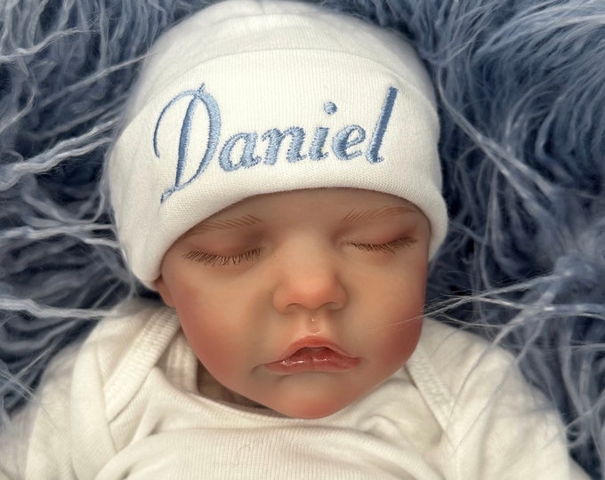 Personalized baby hat - preemie / newborn / 0-3 months / 3-6 months / 6-12 months