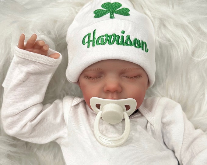 Personalized baby hat with shamrock - micro preemie / preemie / newborn / 0-3 months / 3-6 months