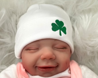 Baby hat with embroidered shamrock - micro preemie / preemie / newborn / 0-3 months / 3-6 months / 6-12 months