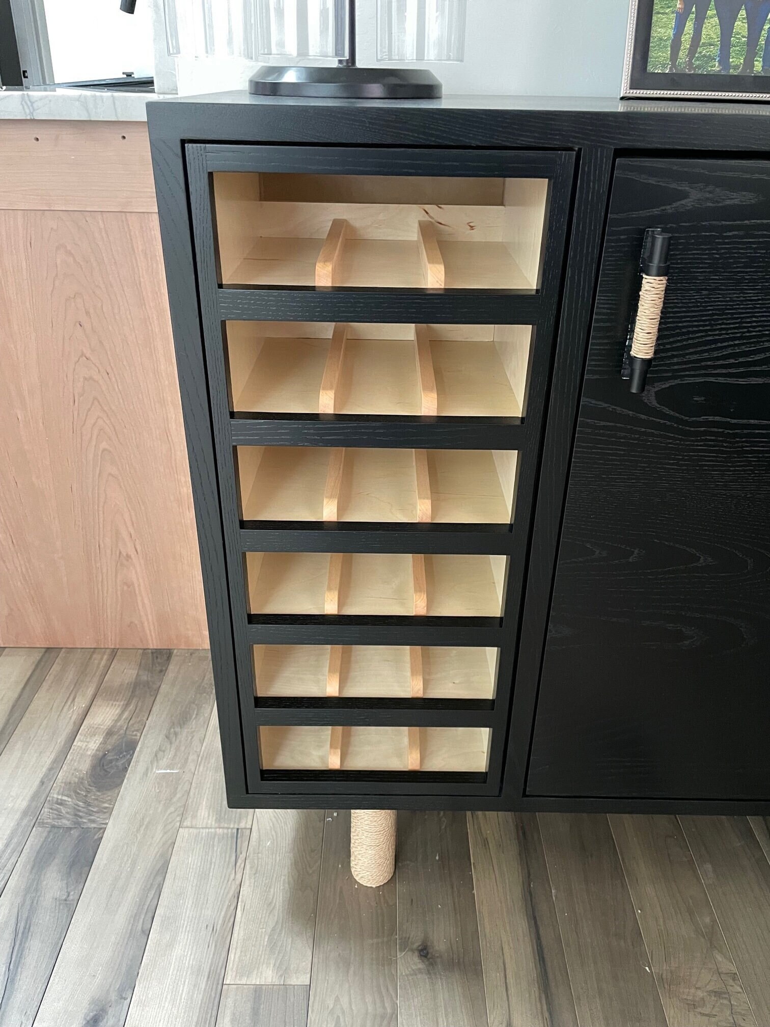 Wine Insert for Choice of Hardwood Material, Wine Bottle