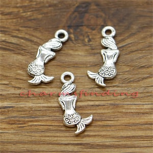 50 peças amuletos de sereia de 2 lados pequena sereia oceano tom de prata antigo 17x8mm cf0318