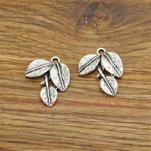 20 Stück Blatt Charms Anhänger Antik Silber Ton 20x25mm cz3774