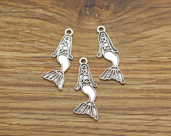30 abalorios de sirena, abalorios de océano y mar, tono plateado antiguo, 10x31mm, cf4072