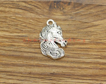 馬とペンダント 6 馬チャームペンダント アンティークシルバートーン A596 - Etsy 日本