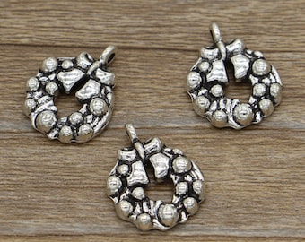 15pcs Christmas Wreath Charms Xmas Charms Antique Silver Tone Charms 17x21mm cf2573