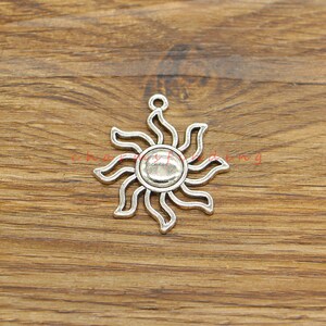 10pcs Large Sun Charms Celestial Charms Antique Silver Tone 30x33mm cf4903