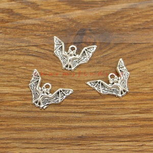 20pcs Bat Charms Halloween Charm Antique Silver Tone 23x17mm cf4873