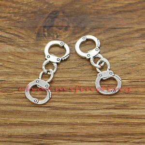20pcs Handcuff Charms Freedom Charm Linked Together Antique Silver Tone 12x31mm cf3389