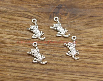 30pcs Cat Charms Animal Pet Feline Charms Antique Silver Tone 11x21mm cf5157
