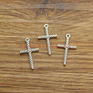30 Stück Kreuz Charms Religiöse Charms Charms Antik Silber Ton 15x26mm cf4414