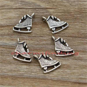 50pcs Ice Skate Charms 2 Sided Antique Silver Tone 12x10mm cf0467