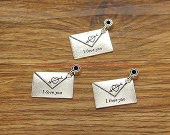 15pcs je t'aime breloques d'enveloppe, breloque de lettre d'amour, breloque de courrier, enveloppe d'amour avec chaleur et flèche, ton argent antique 24x18mm cf4915