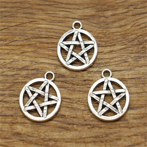 30pcs Pentagram Charms Five-pointed Star Charms Antique Silver Tone 16x20mm cf2107