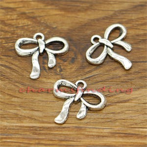 30pcs Bow Charms Wedding Ribbon Charms Antique Silver Tone 18x19mm cf1758