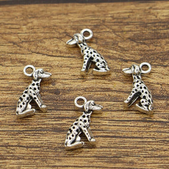 2 Dog charms antique silver tone A798