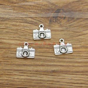 25pcs Camera Charms Photographer Charm Antique Silver Tone 16x15mm cf4530