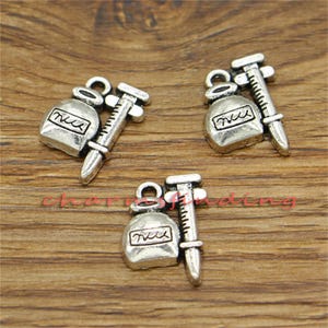 20pcs Syringe Charms Medical Profession Charm Antique Silver Tone 14x18mm cf1795