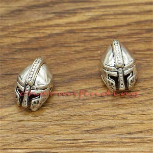 15pcs Knight Helmet Beads Spacers Charms Centered Hole Beads Antique Silver Tone 11x10mm cf1377