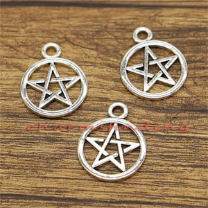 30pcs Pentagram Charms Five-pointed Star Charms Antique Silver Tone 20x25mm cf0376
