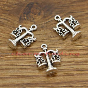 20pcs Scales Charms 3D Terrific Detail Antique Silver Tone 20x15mm cf0581