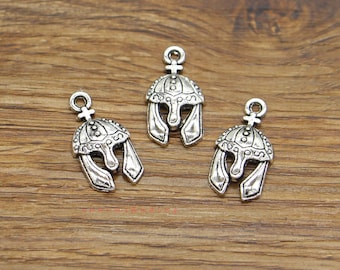 30st Middeleeuwse Helm Charms Antiek Zilver Tone 13x24mm cf3937