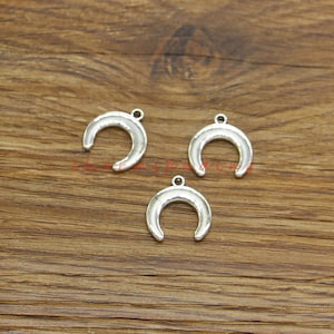 30pcs Moon Charms Crescent Moon Charms Antique Silver Tone 15x16mm cf4682