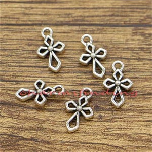 50 Stück Kreuz Charms Religiöse Charms Schüttgut Charms Antik Silber Ton 10 x 17 mm sf2848