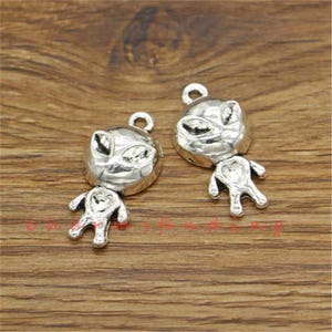 10pcs Alien Charm Antique Silver Tone 16x31mm cf3731