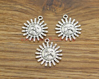25 amuletos de sol, amuletos celestiales, tono plateado antiguo, 19 x 22 mm, 4501