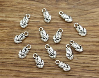 50pcs Spring Tulip Flower Floral Charms Antique Silver Tone 7x14 mm cf3546