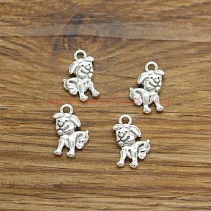 30 Stück Hund Charms Tier Charme doppelseitig Antik Silber Ton 11x17mm cz4740