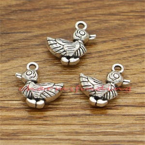 15pcs Duck Charms Pendant Animal Charm Antique Silver Tone 17x16mm cf1560