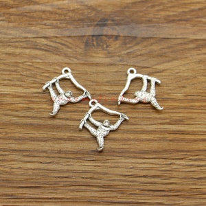 25pcs Orangutan Gorilla Monkey Charms Pendants Chimp or Ape Antique Silver Tone 20x23mm cf5038