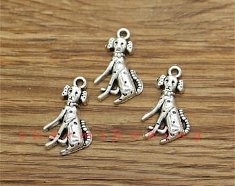 30pcs Dachshund Charm Dog Charms Antique Silver Tone 13x22mm cf3611