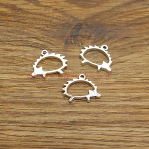25pcs Hedgehog Charms Antique Silver Tone 21x17mm cf4254