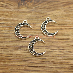 30pcs Moon Charms Crescent Moon Charms Antique Silver Tone 17x22mm cf4387