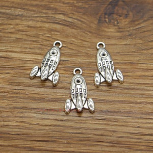 30pcs Rocket Ship Charms Spaceship Charms Antique Silver Tone 14x23mm cf3920
