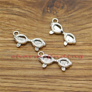 30pcs Eyeglasses Charms Spectacles Charm Glasses Charm Antique Silver Tone 12x23mm cf3224