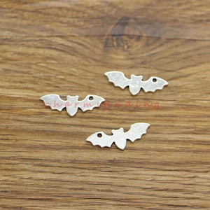 40pcs Bat Charms Halloween Bulk Charm Antique Silver Tone 9x25mm cf4592
