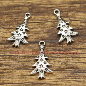 30 breloques pour sapin de Noël, breloques pour arbre, breloques pour les fêtes, ton argent antique, 14 x 26 mm cf1418